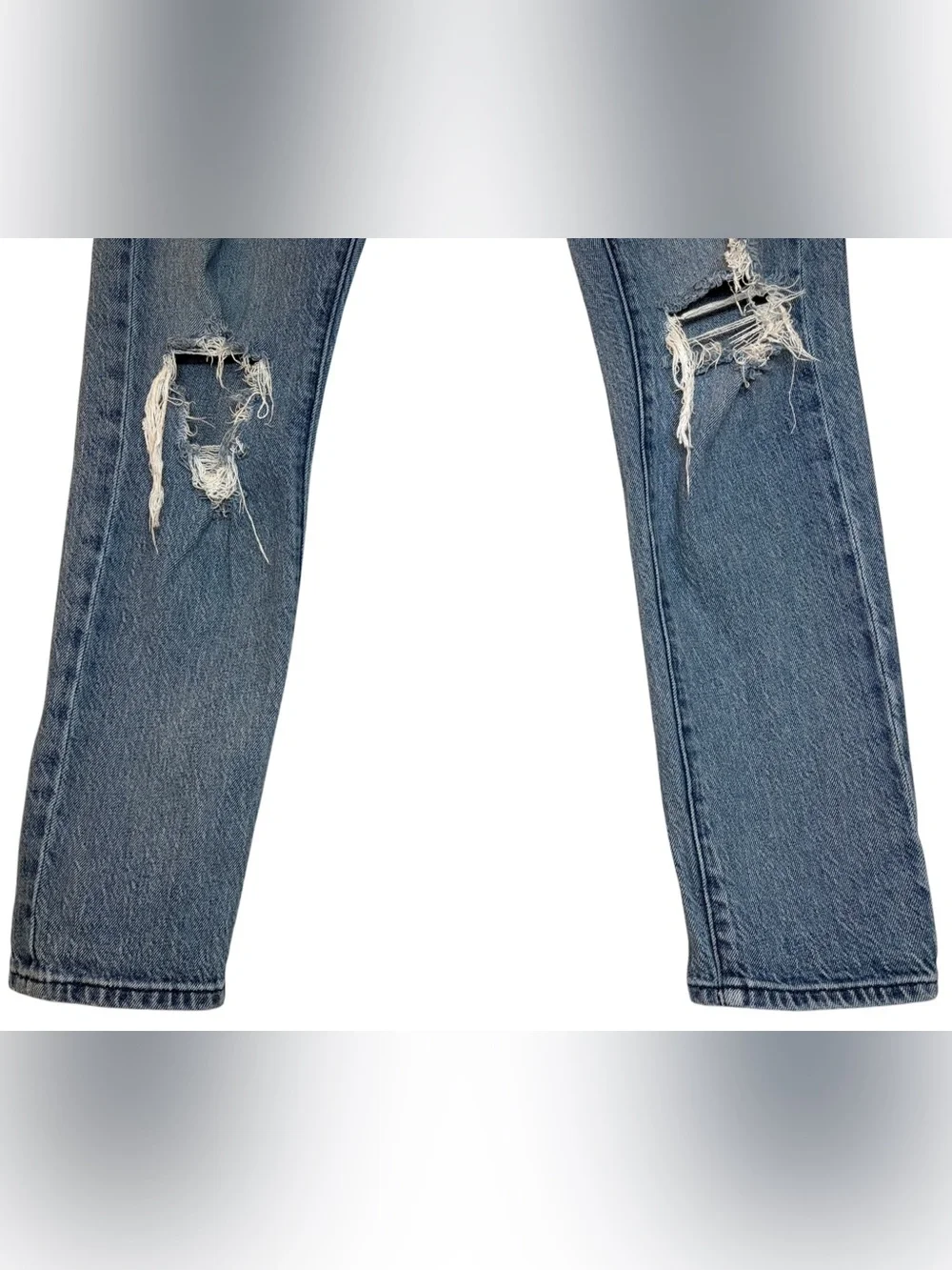 FRAME Le Garçon Relaxed Slim-Boyfriend Jeans in Beldon Rips Size 28 Street Style